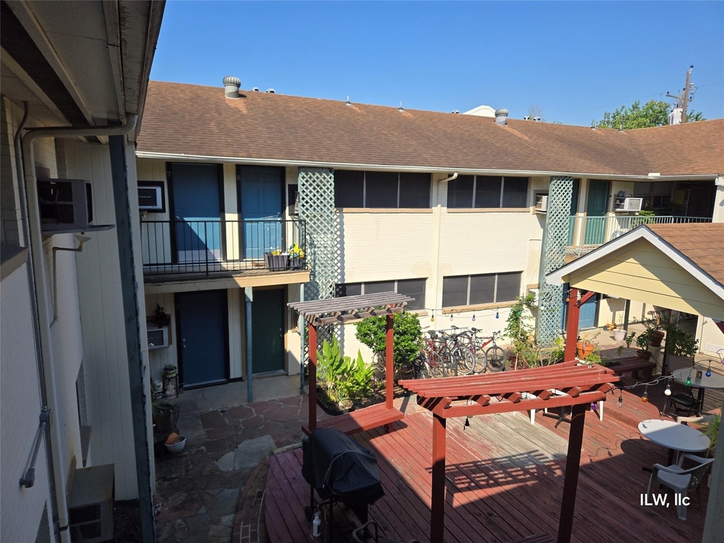 301 Avondale Street - Photo 1