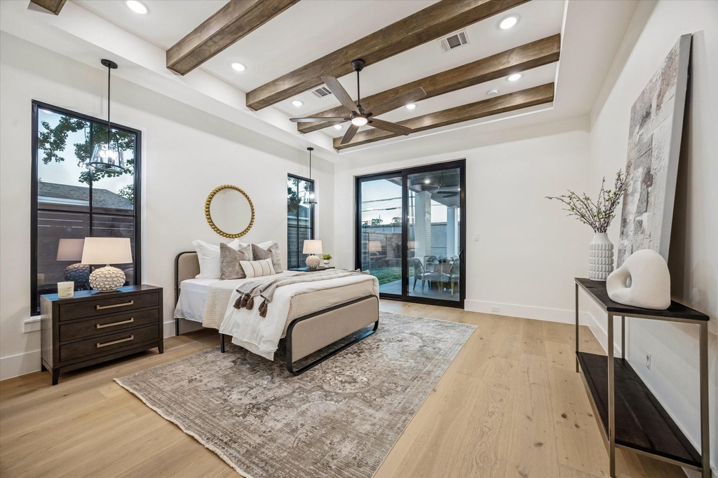 431 W 30th Street - Photo 11
