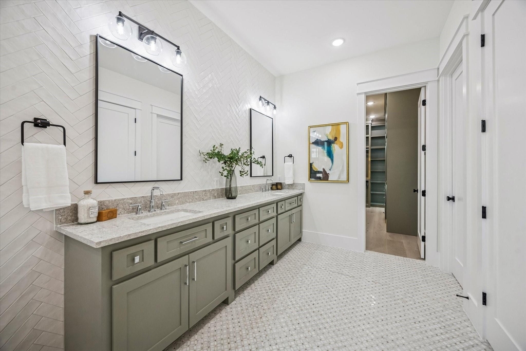 431 W 30th Street - Photo 15