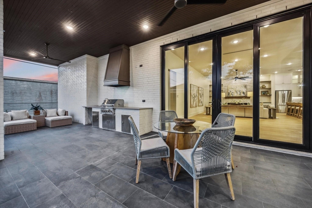 431 W 30th Street - Photo 29