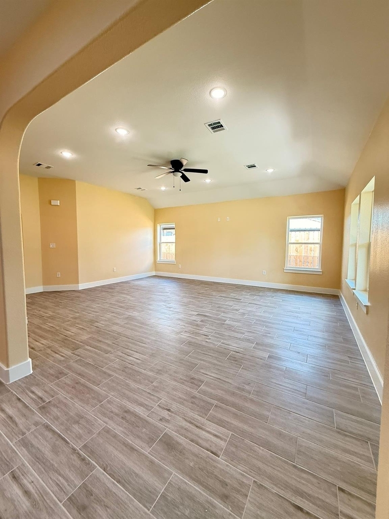 14844 Coaltown Rd - Photo 3