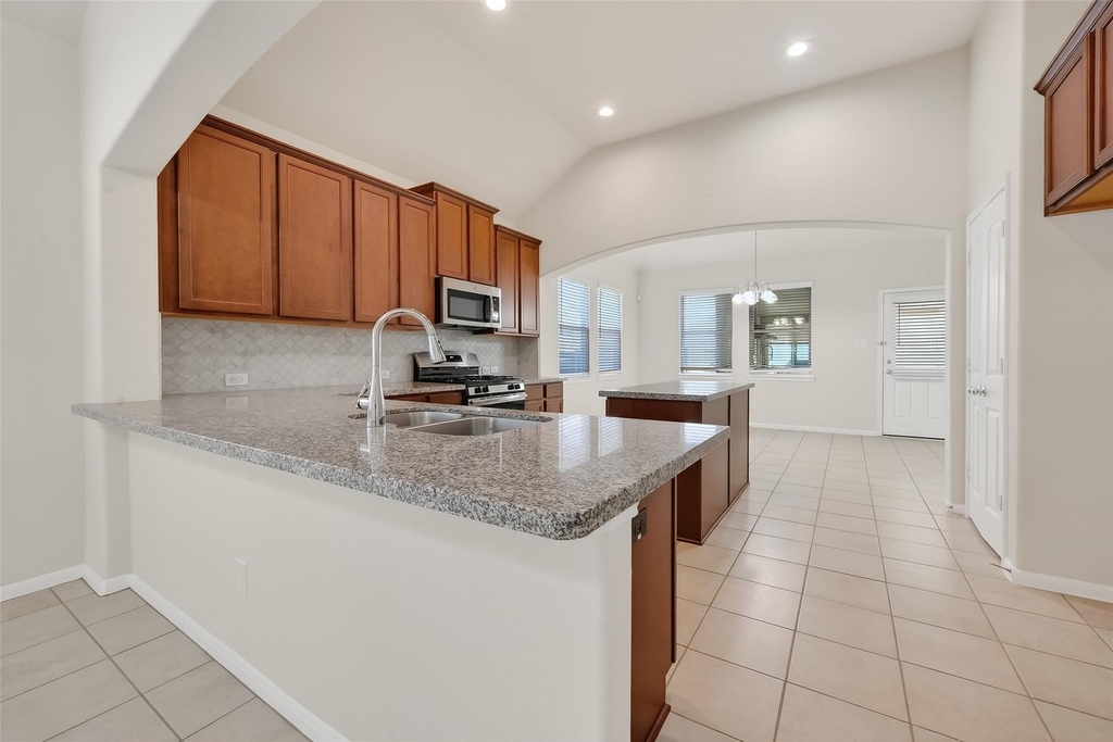 7631 Granite Terrace Lane - Photo 17