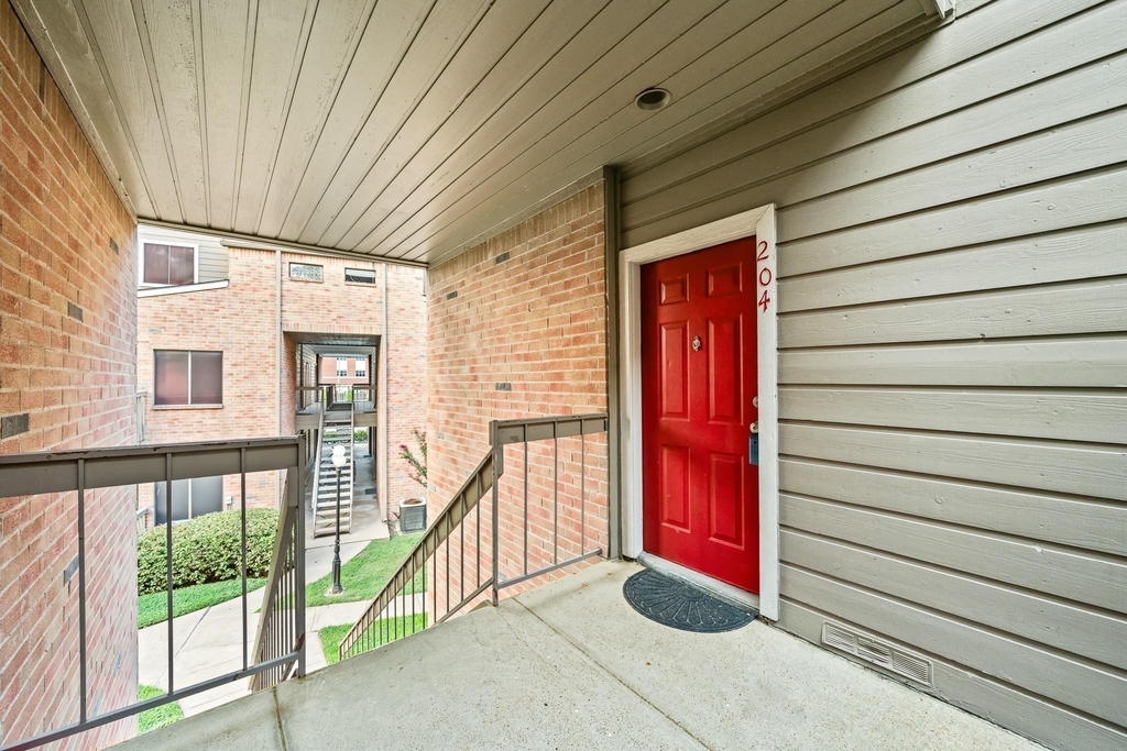 2023 Gentryside Drive - Photo 8