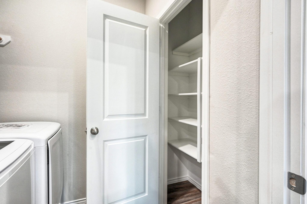 12091 Canal Street - Photo 9