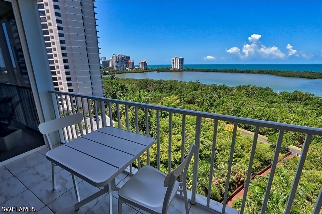 5550 Heron Point Drive - Photo 0