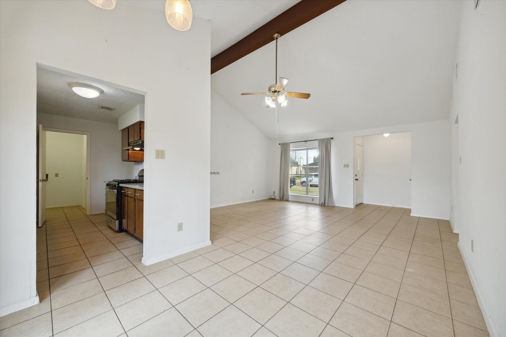 2723 N Brompton Drive - Photo 2