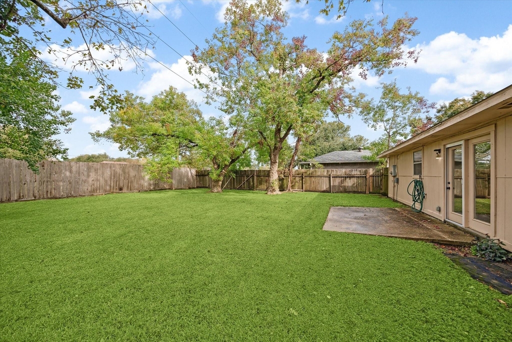 2723 N Brompton Drive - Photo 21