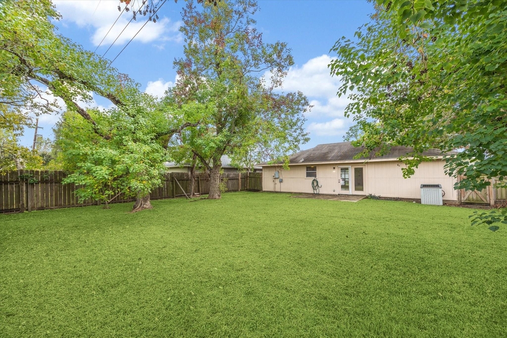 2723 N Brompton Drive - Photo 17