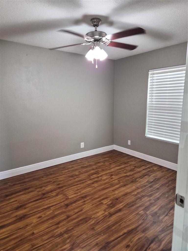 209 Florence Street - Photo 14