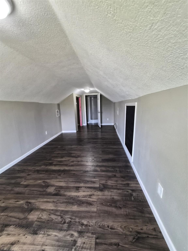 209 Florence Street - Photo 21