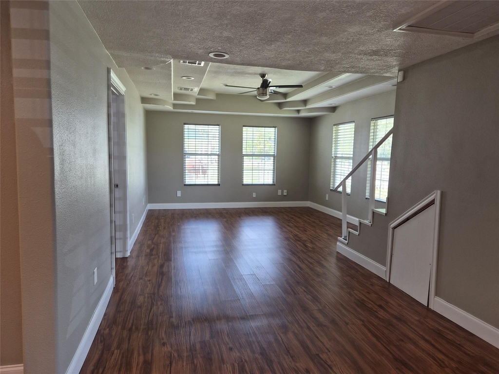 209 Florence Street - Photo 6