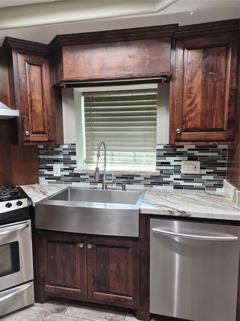 209 Florence Street - Photo 4