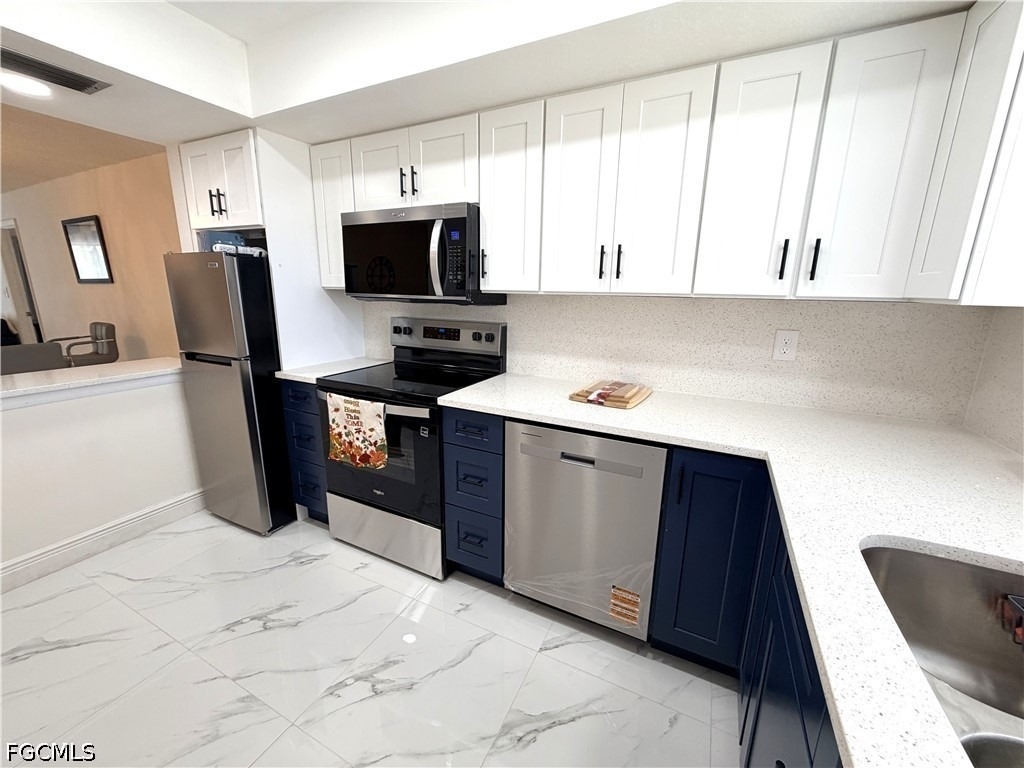 7050 Nantucket Circle - Photo 3