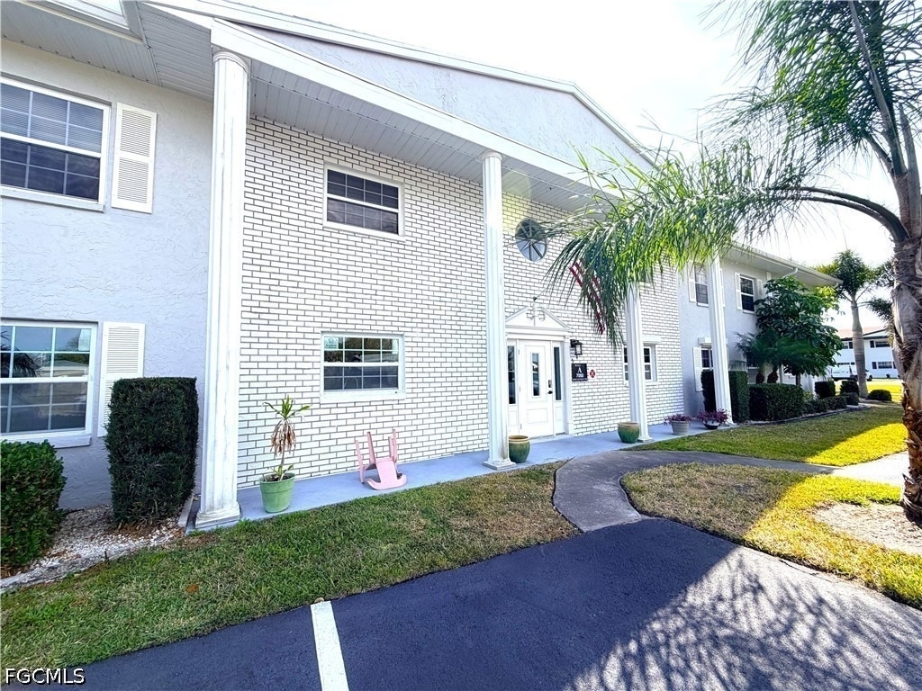 7050 Nantucket Circle - Photo 0