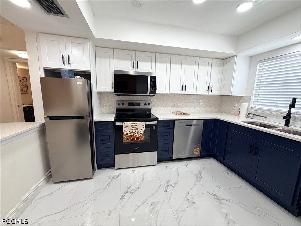 7050 Nantucket Circle - Photo 2