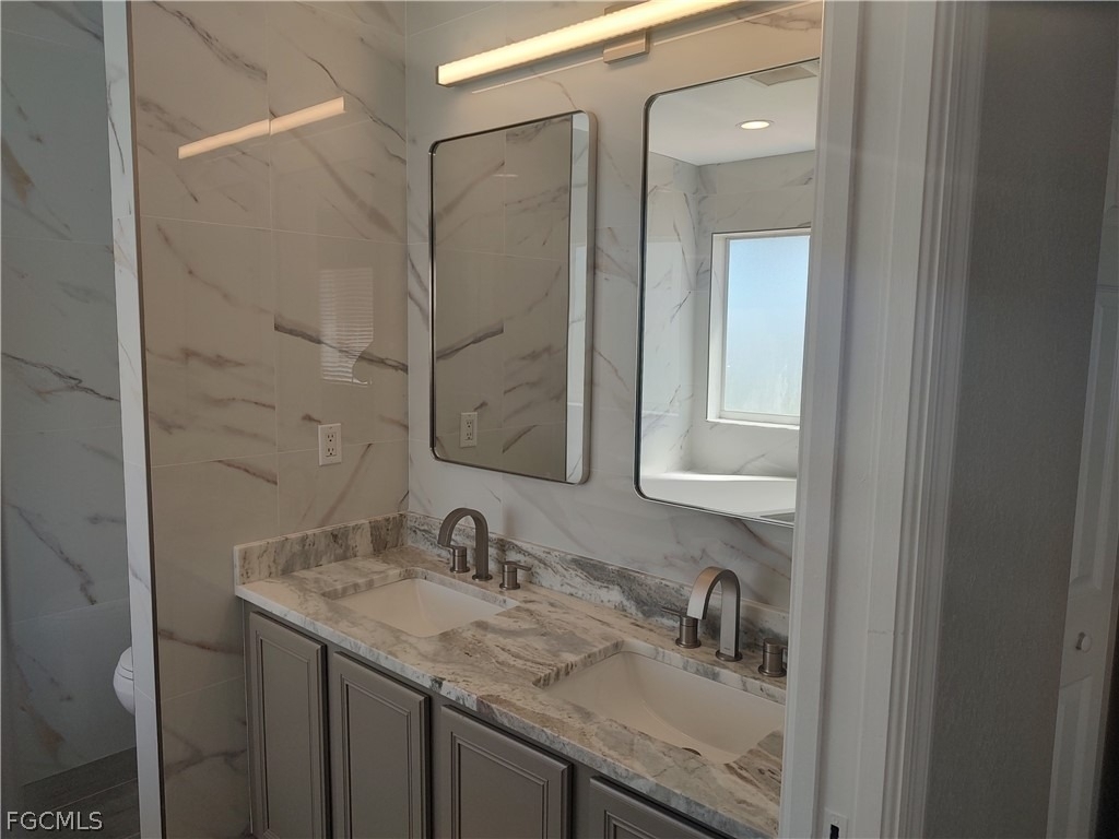 2434 Laurentina Lane - Photo 9