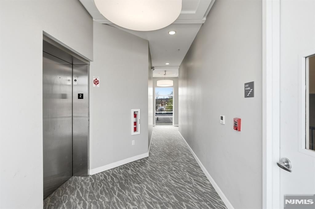 271 Millburn - Photo 3
