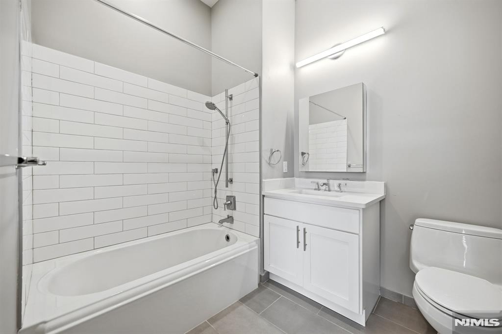 271 Millburn - Photo 9