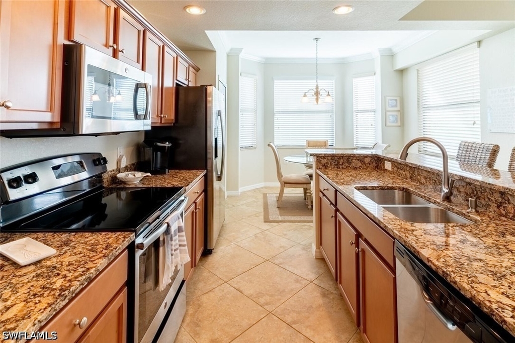9731 Acqua Court - Photo 10