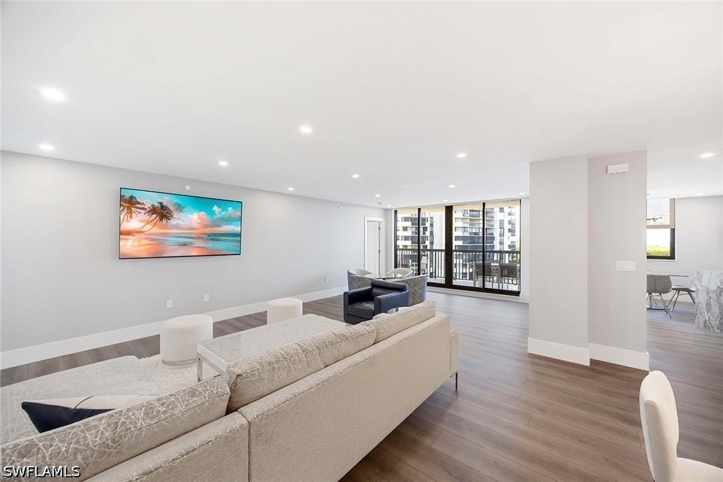 6075 Pelican Bay Boulevard - Photo 14