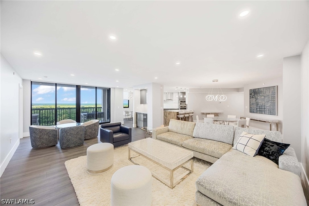 6075 Pelican Bay Boulevard - Photo 8