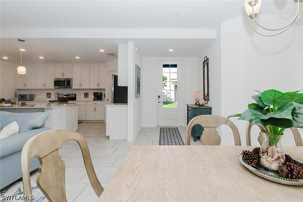 5739 Oakmont Court - Photo 4