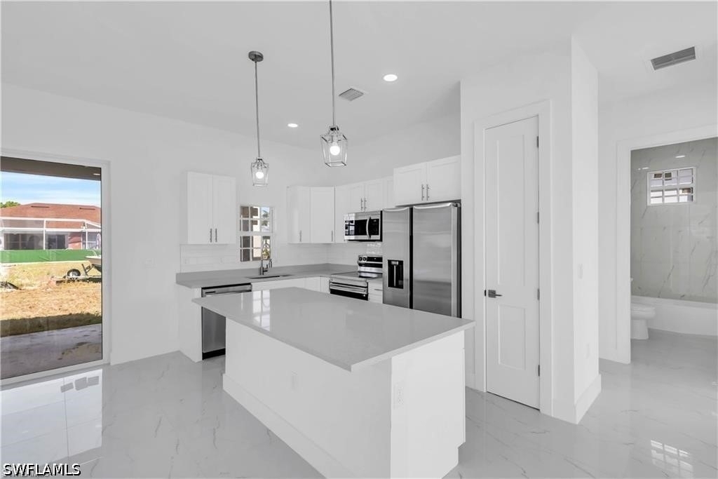 3312 11th Street W - Photo 5