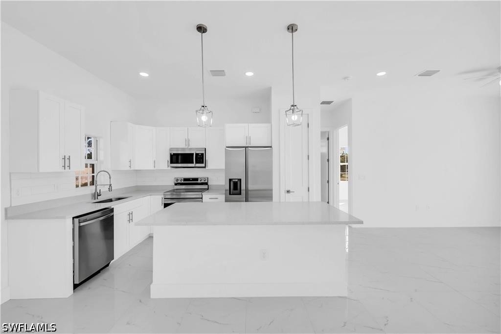3312 11th Street W - Photo 7