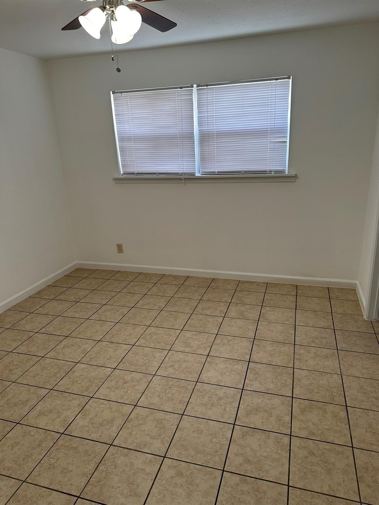 301 Avondale Street - Photo 10
