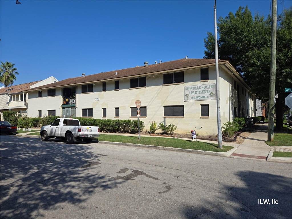 301 Avondale Street - Photo 0