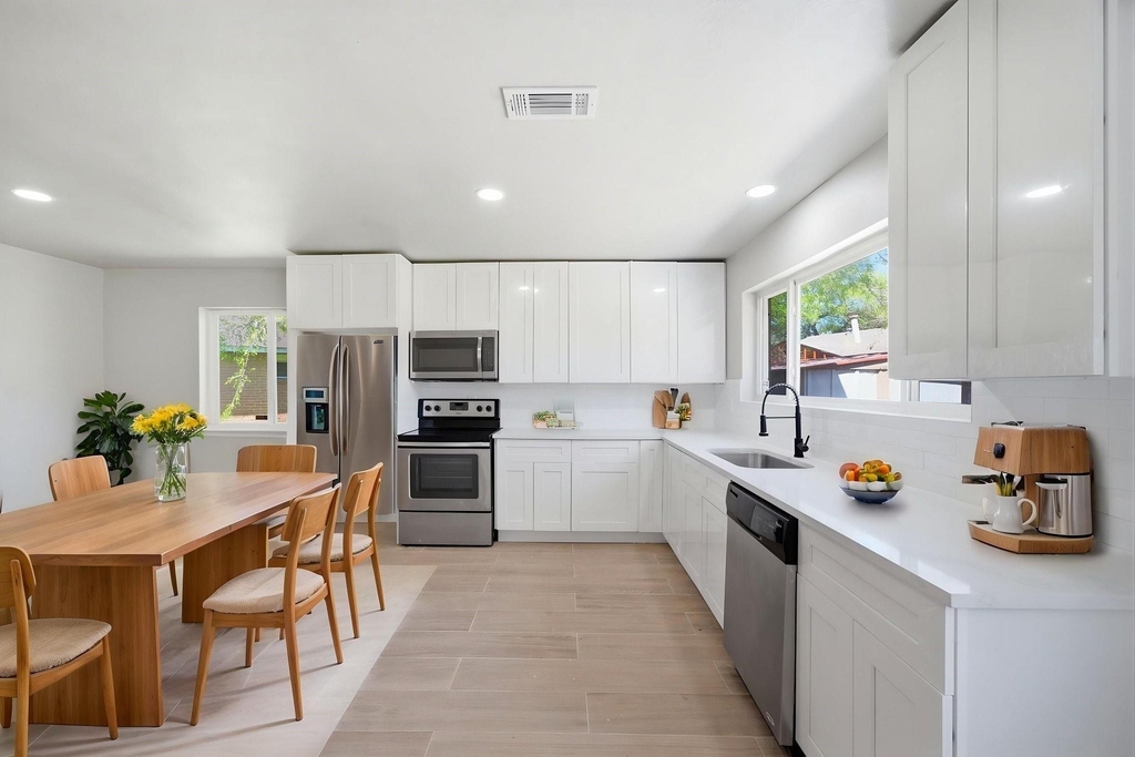 7530 Millbrae Lane - Photo 5