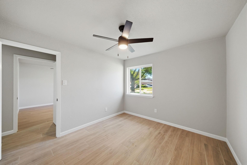 7530 Millbrae Lane - Photo 9