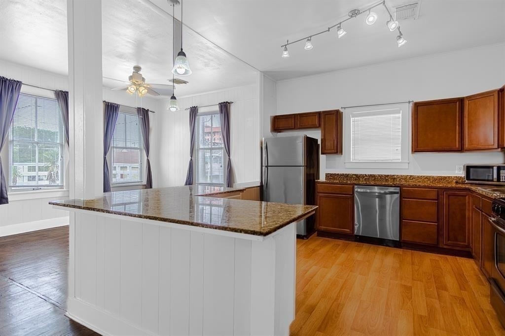 2102 Avenue O 1/2 - Photo 7