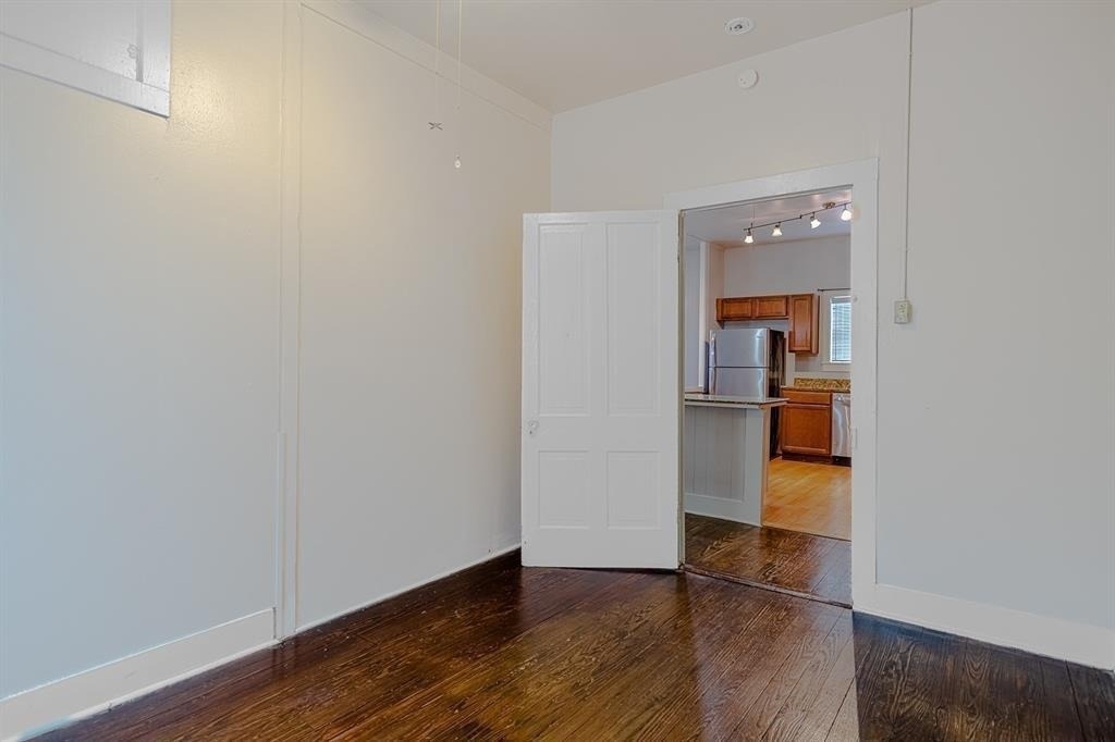 2102 Avenue O 1/2 - Photo 13