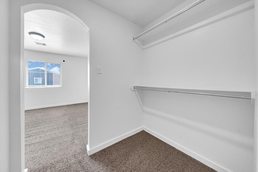 21155 Gosling Road - Photo 17