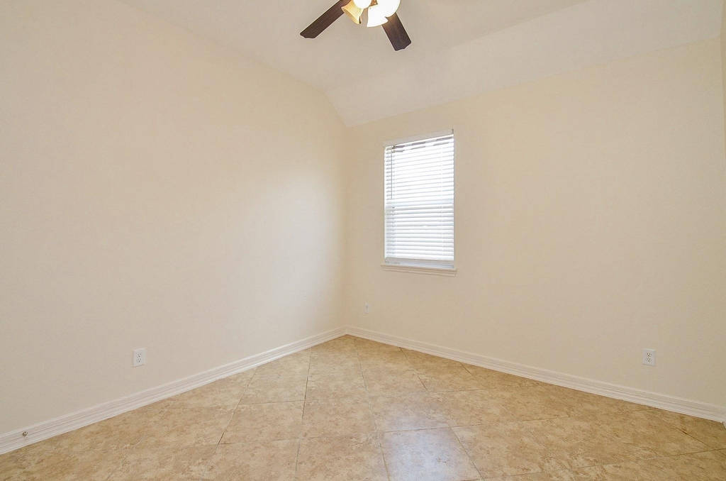 6510 Arroyo Springs Lane - Photo 15