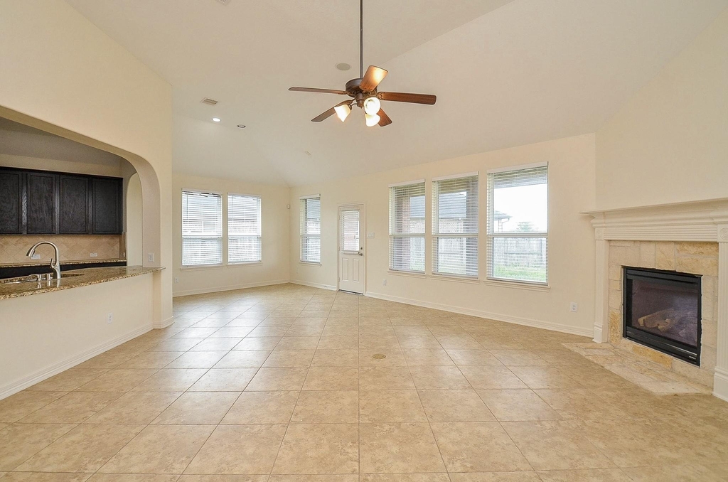 6510 Arroyo Springs Lane - Photo 2