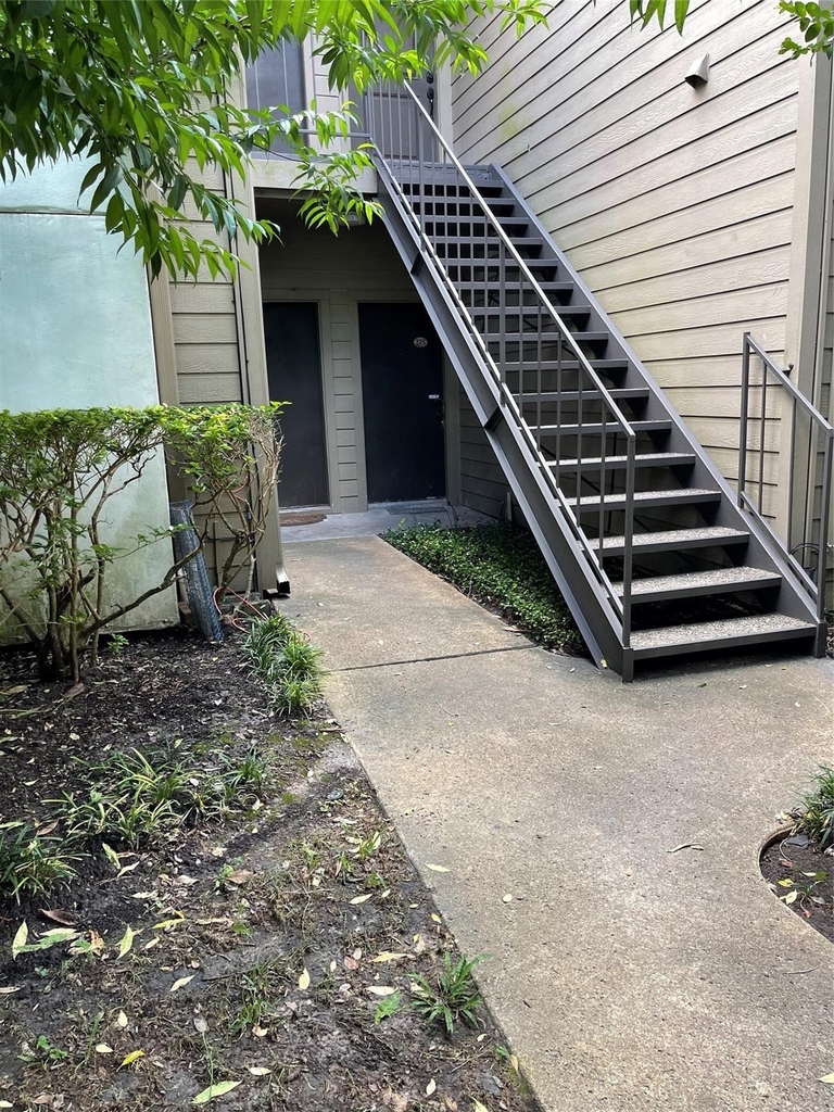 10053 Westpark Drive - Photo 6