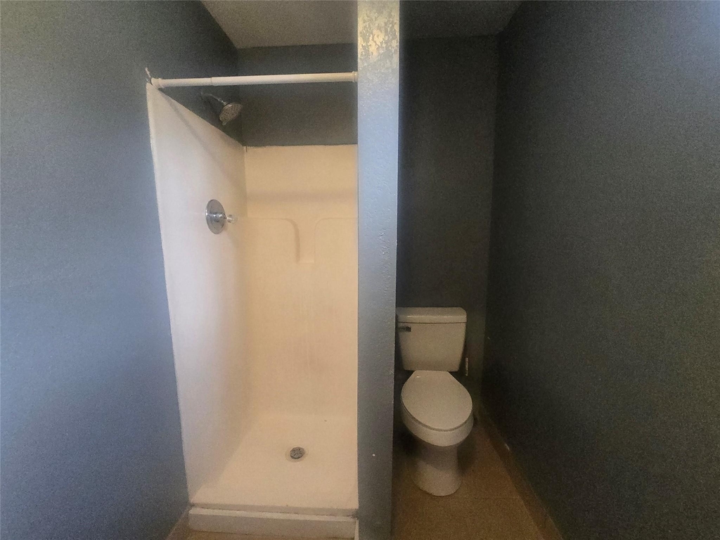 4902 Fm 1765 - Photo 4