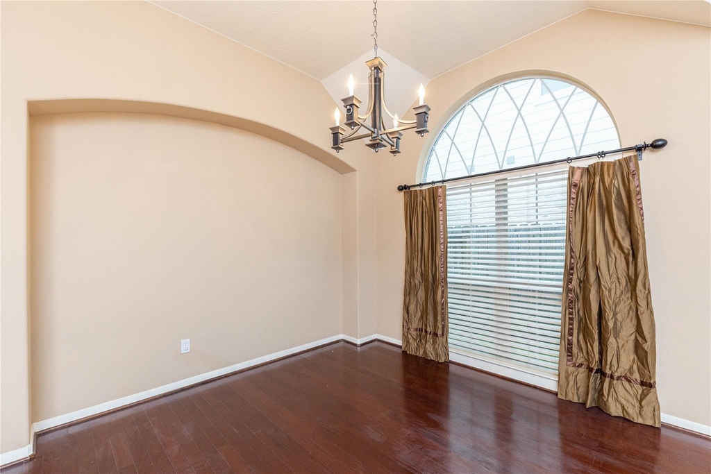 2201 Signal Hill Drive - Photo 11