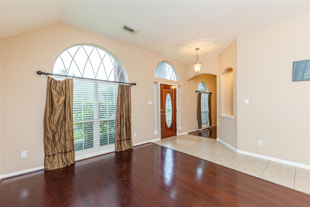 2201 Signal Hill Drive - Photo 9