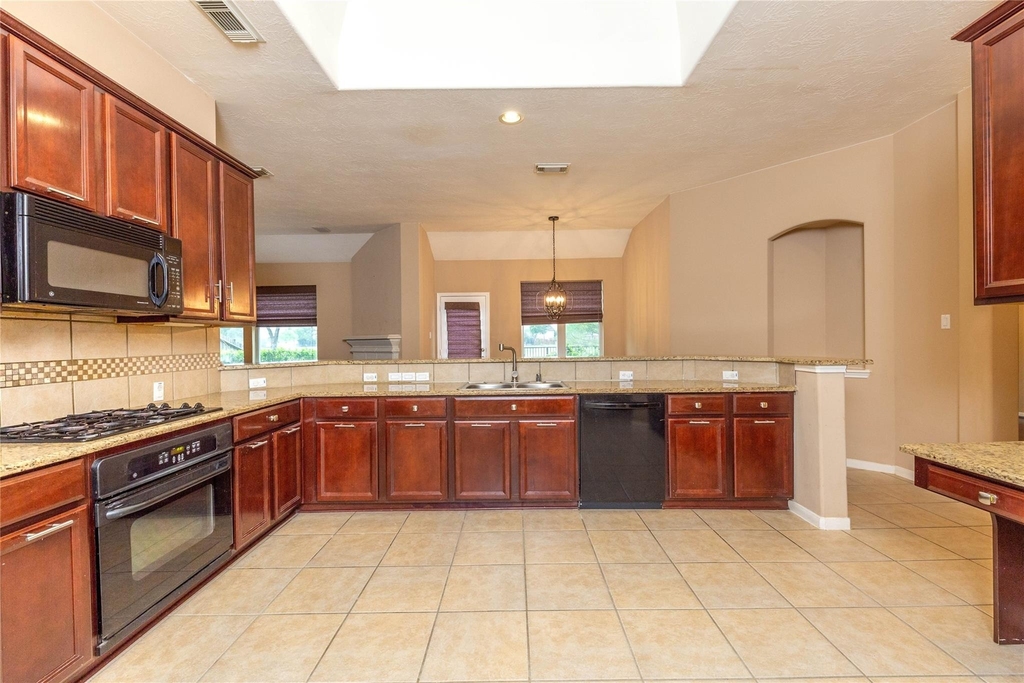 2201 Signal Hill Drive - Photo 24