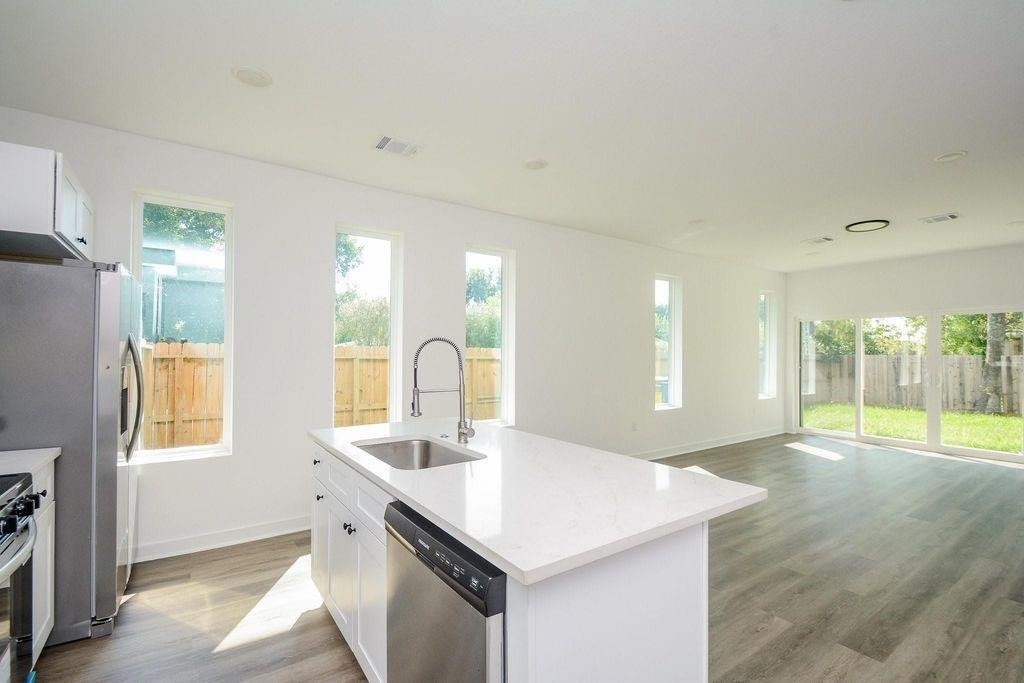4358 Clover Street - Photo 5