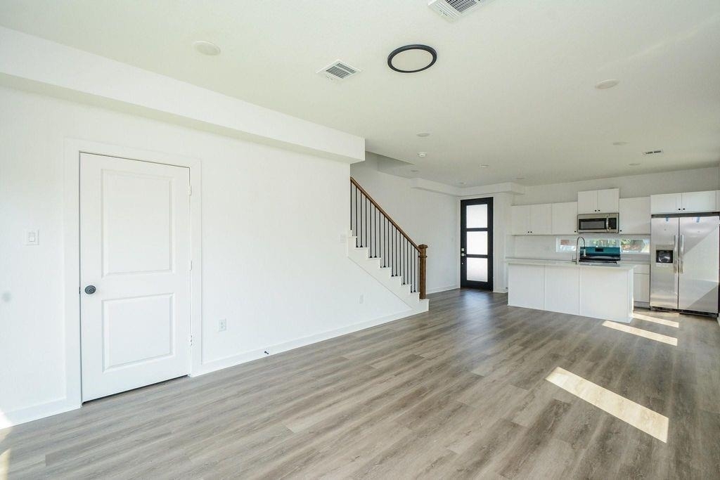 4358 Clover Street - Photo 8