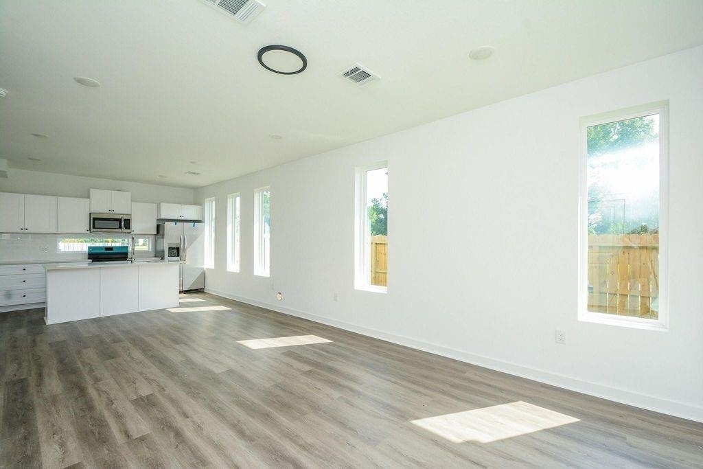 4358 Clover Street - Photo 10