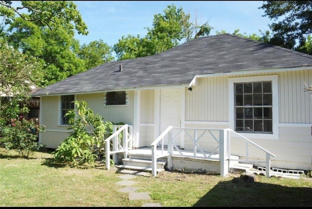 2514 Lynnfield Street - Photo 2