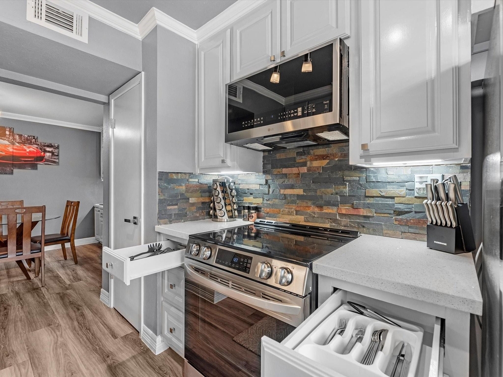 505 Westcott Street - Photo 14