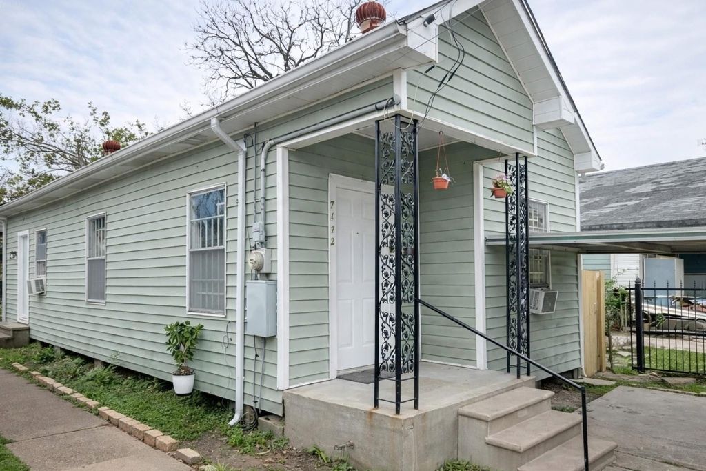 7142 Avenue K - Photo 0