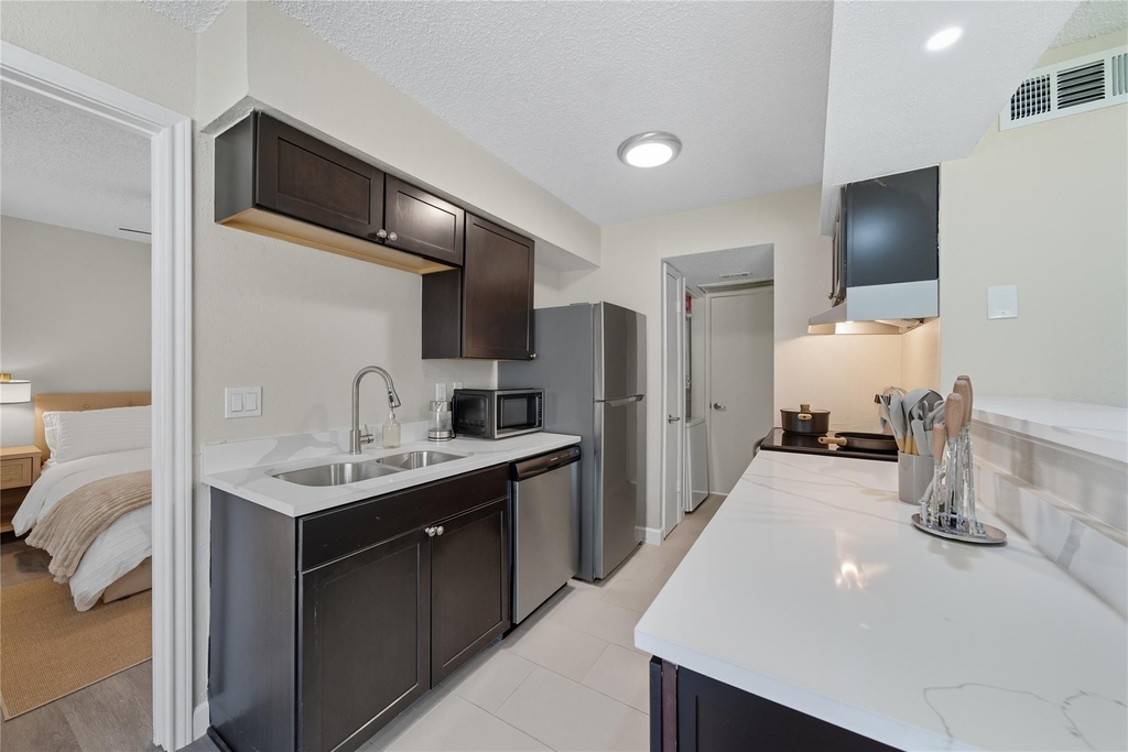 2750 Holly Hall Street - Photo 7