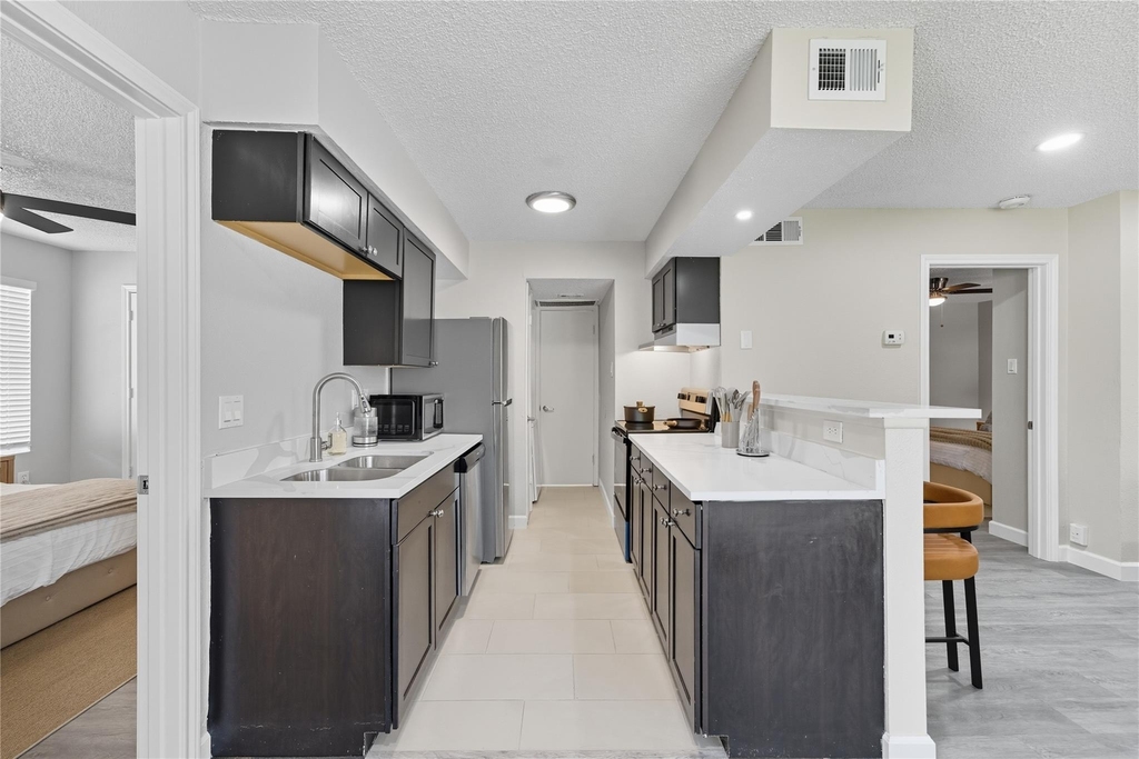 2750 Holly Hall Street - Photo 8